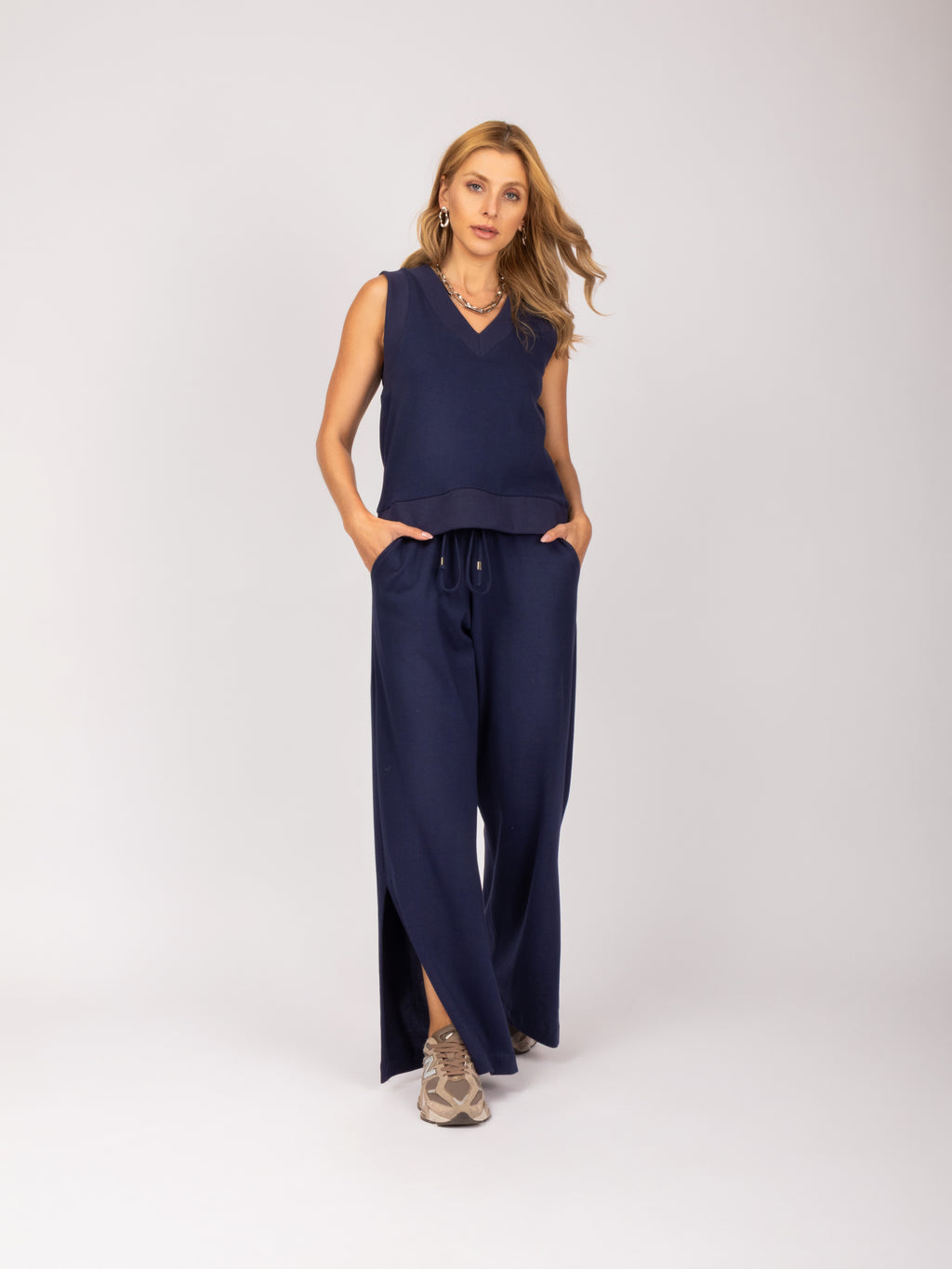 Conjunto regata e calça pantalona