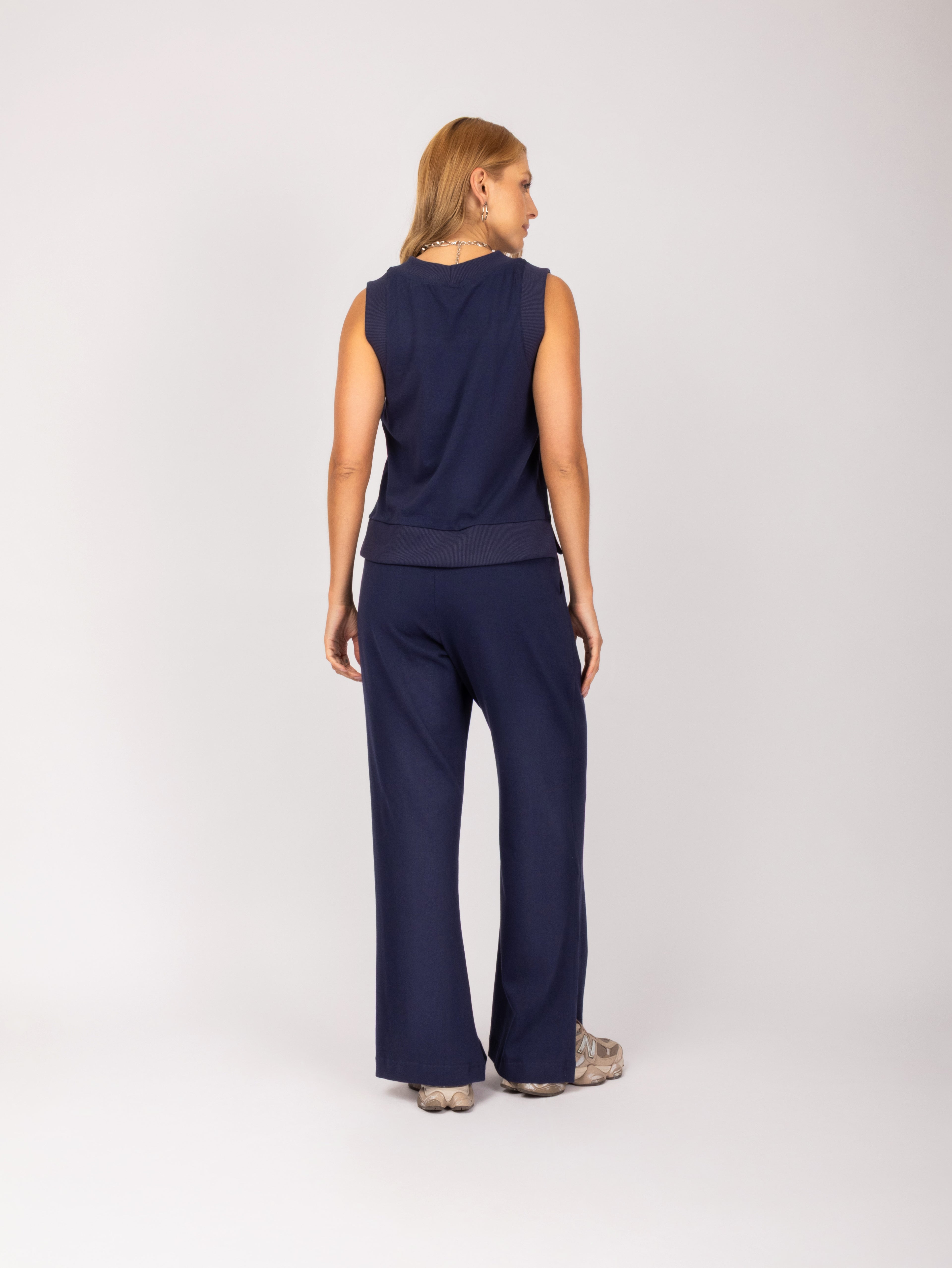 Conjunto regata e calça pantalona moletom