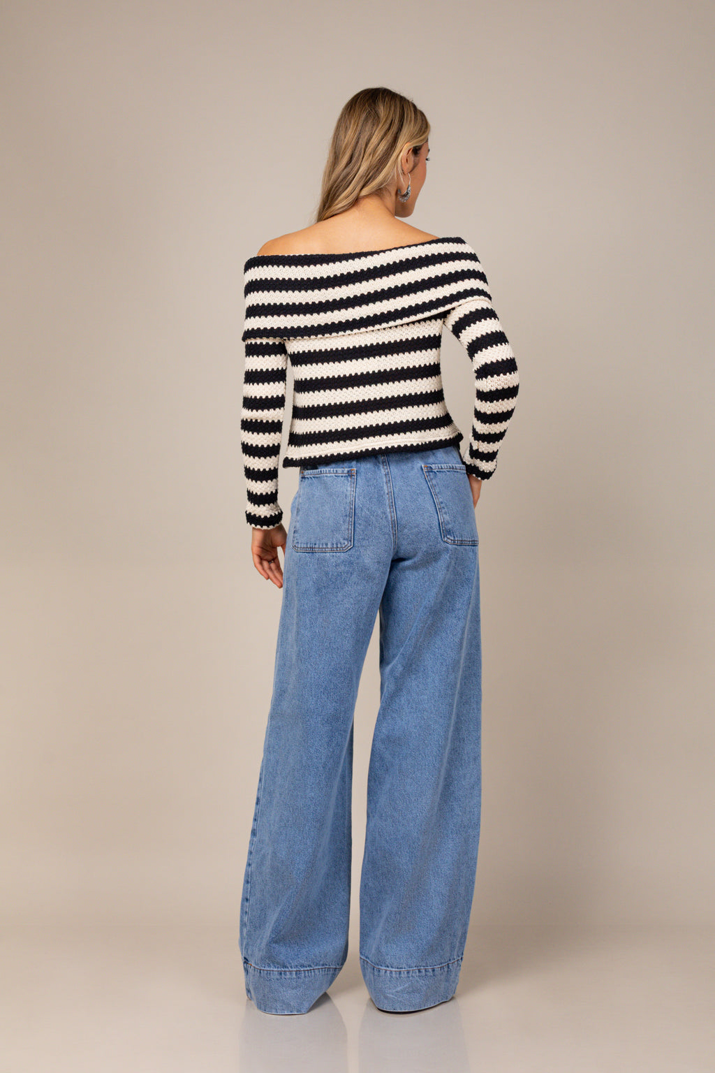 Calça jeans wide leg com elástico