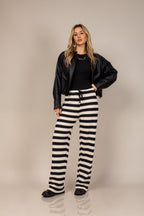 Calça listrada em tricot