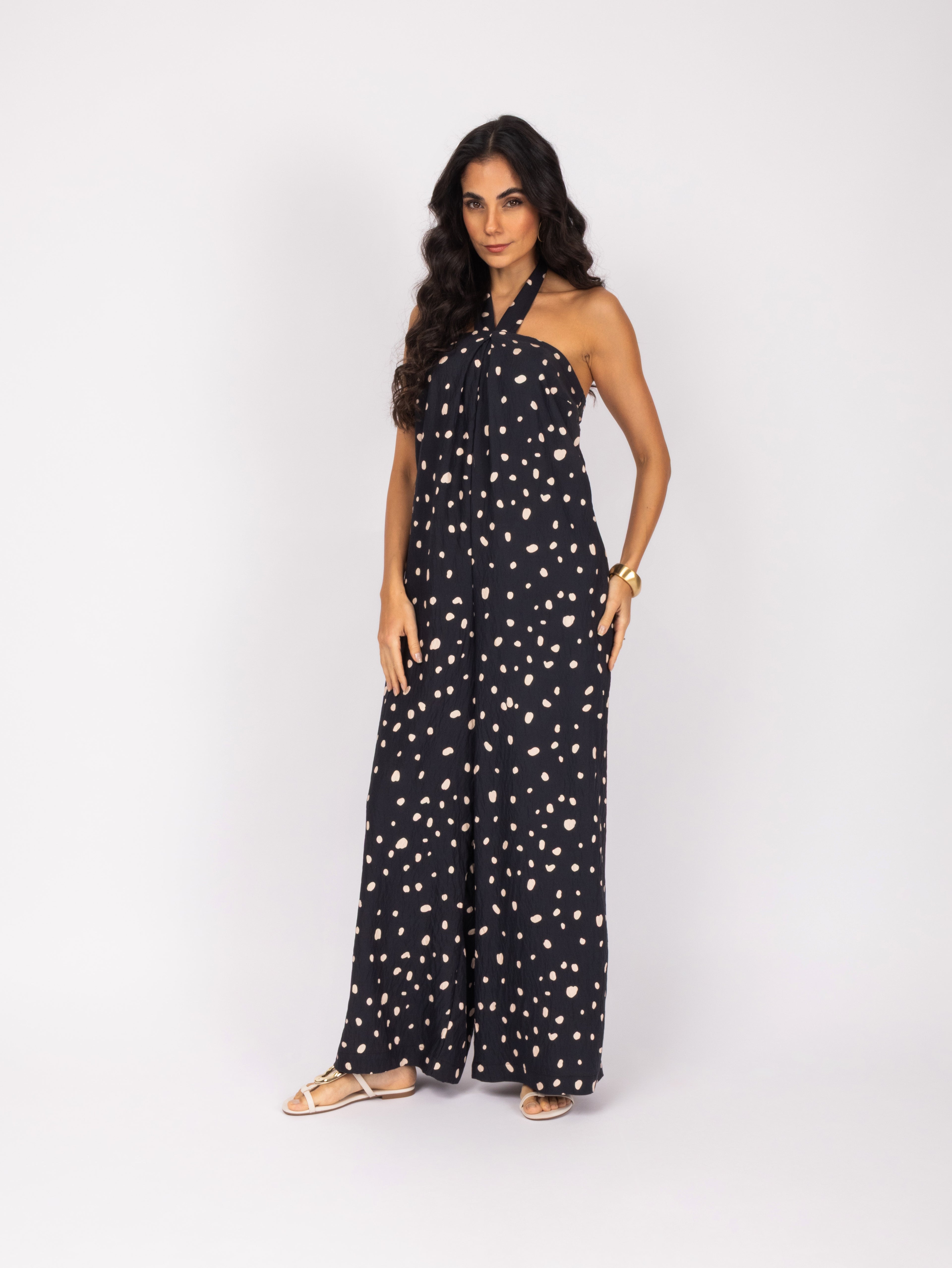 Macacão pantalona halter estampado poá