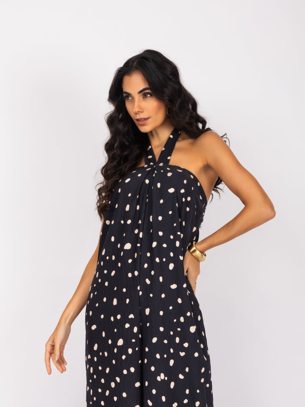 Macacão pantalona halter estampado poá
