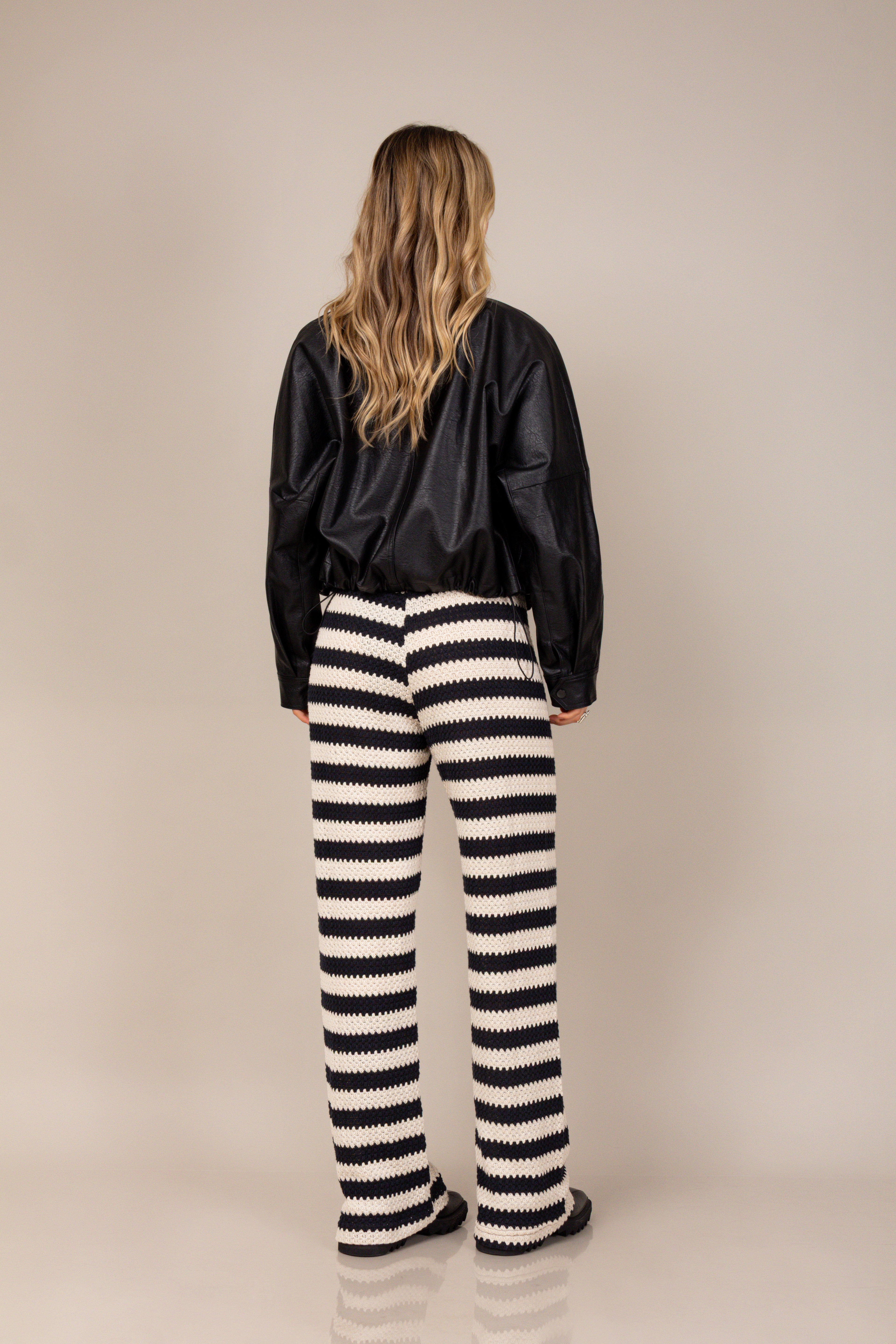 Calça listrada em tricot