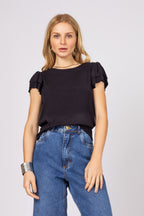 Blusa com manga babado