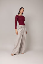 Calça pantalona elegante com cinto fino