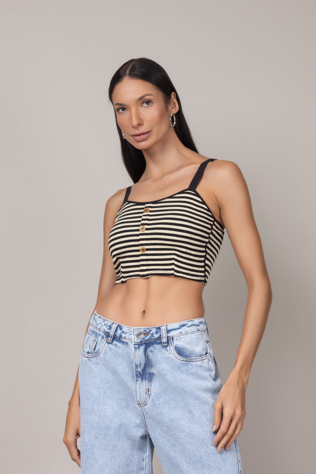 Top cropped listrado com bojo