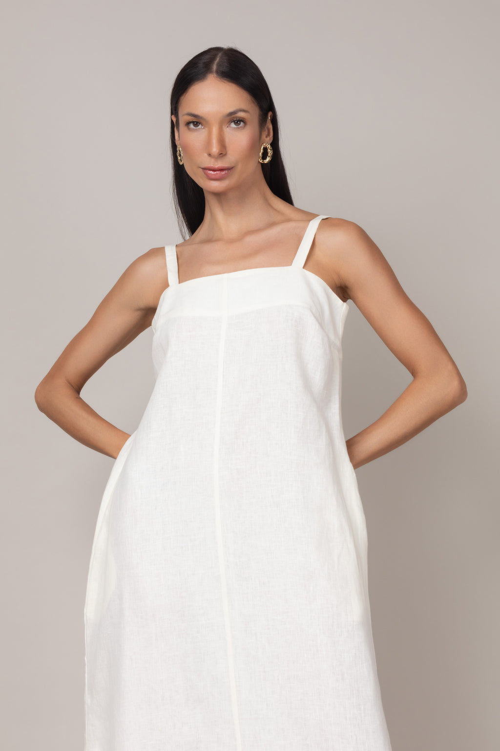 Vestido midi de linho off