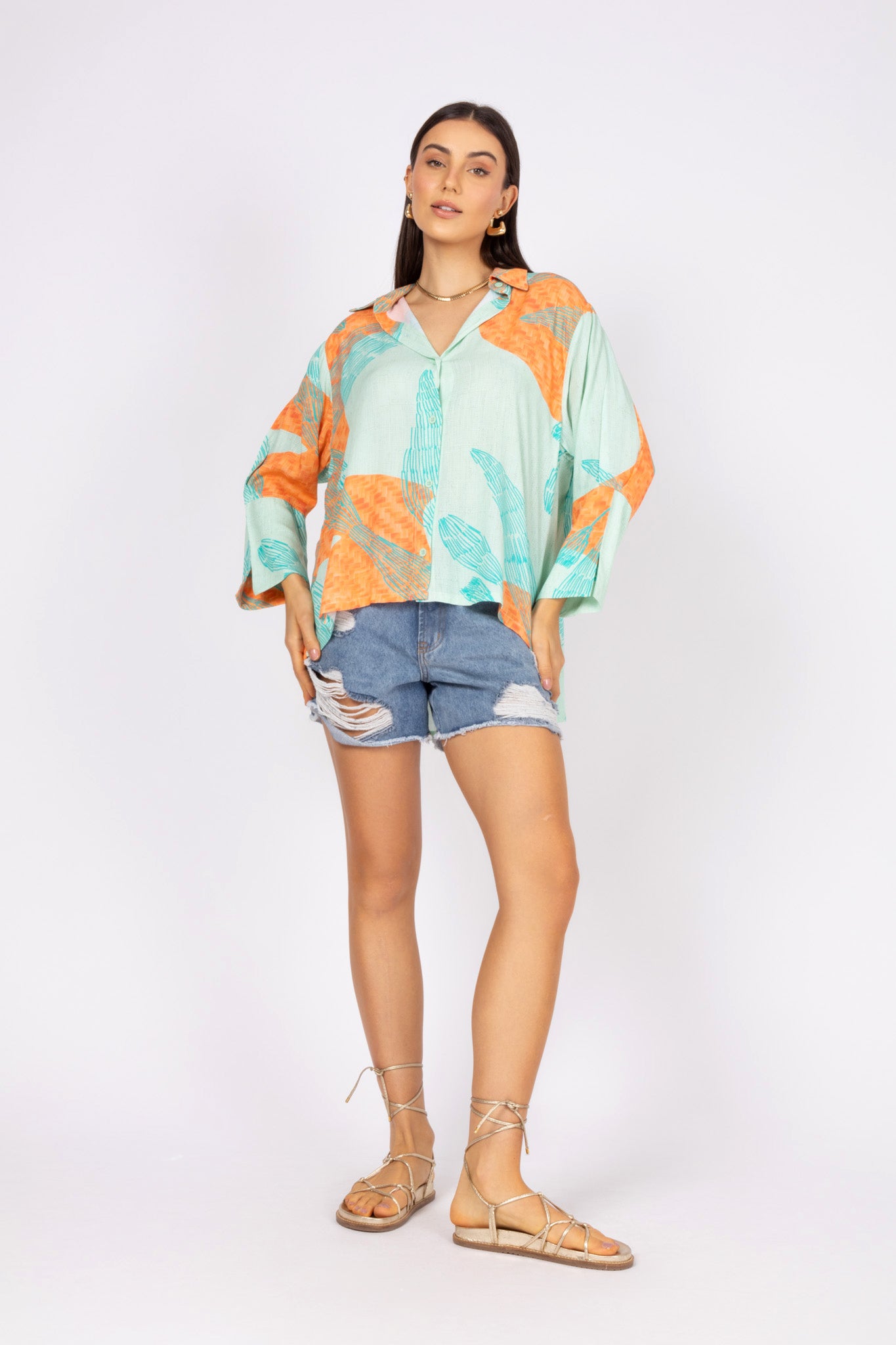 Camisa com estampa abstrata