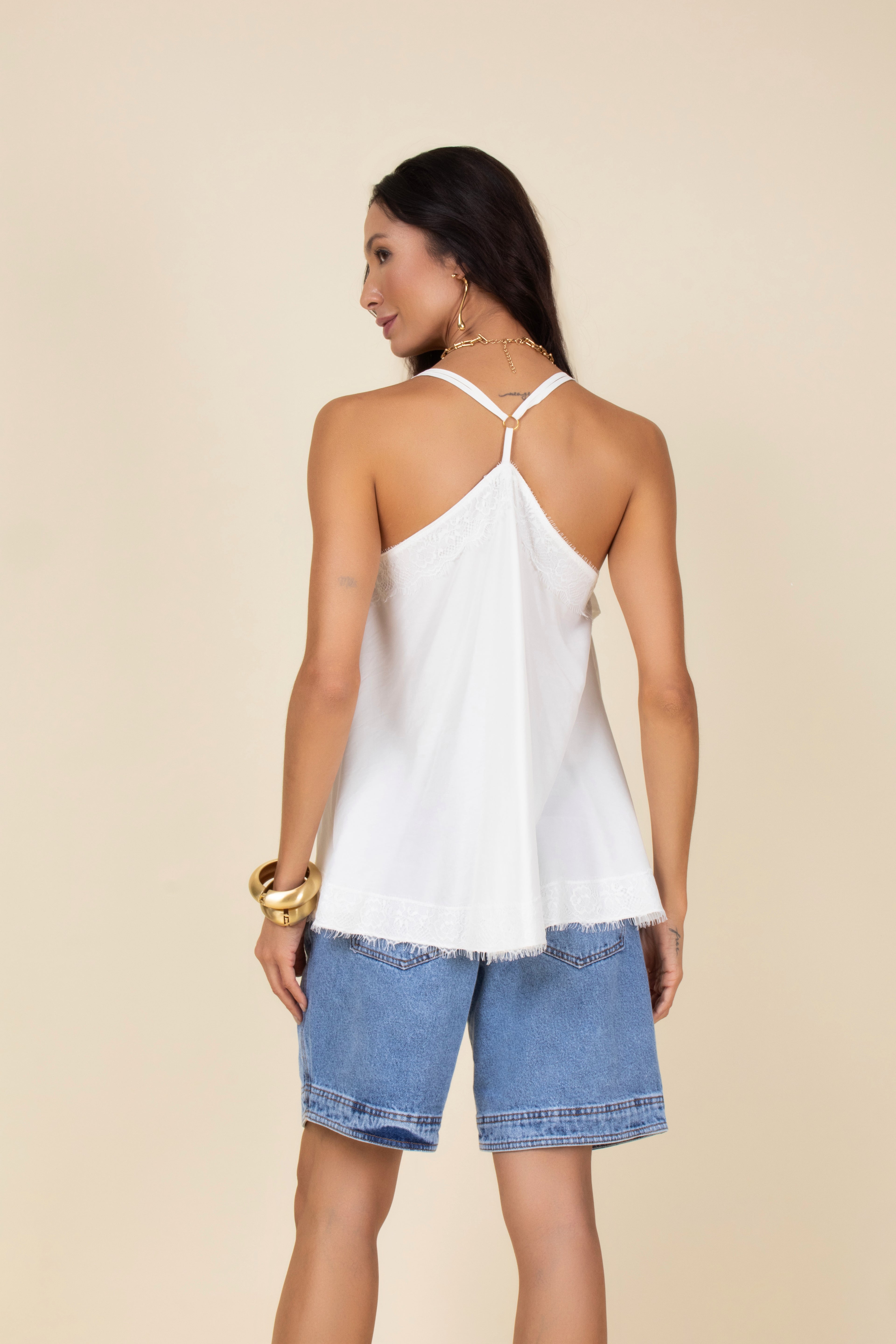 Blusa de alça com babado
