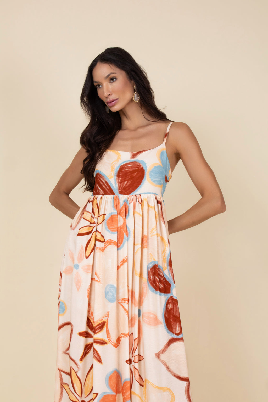 Vestido longo floral alças finas