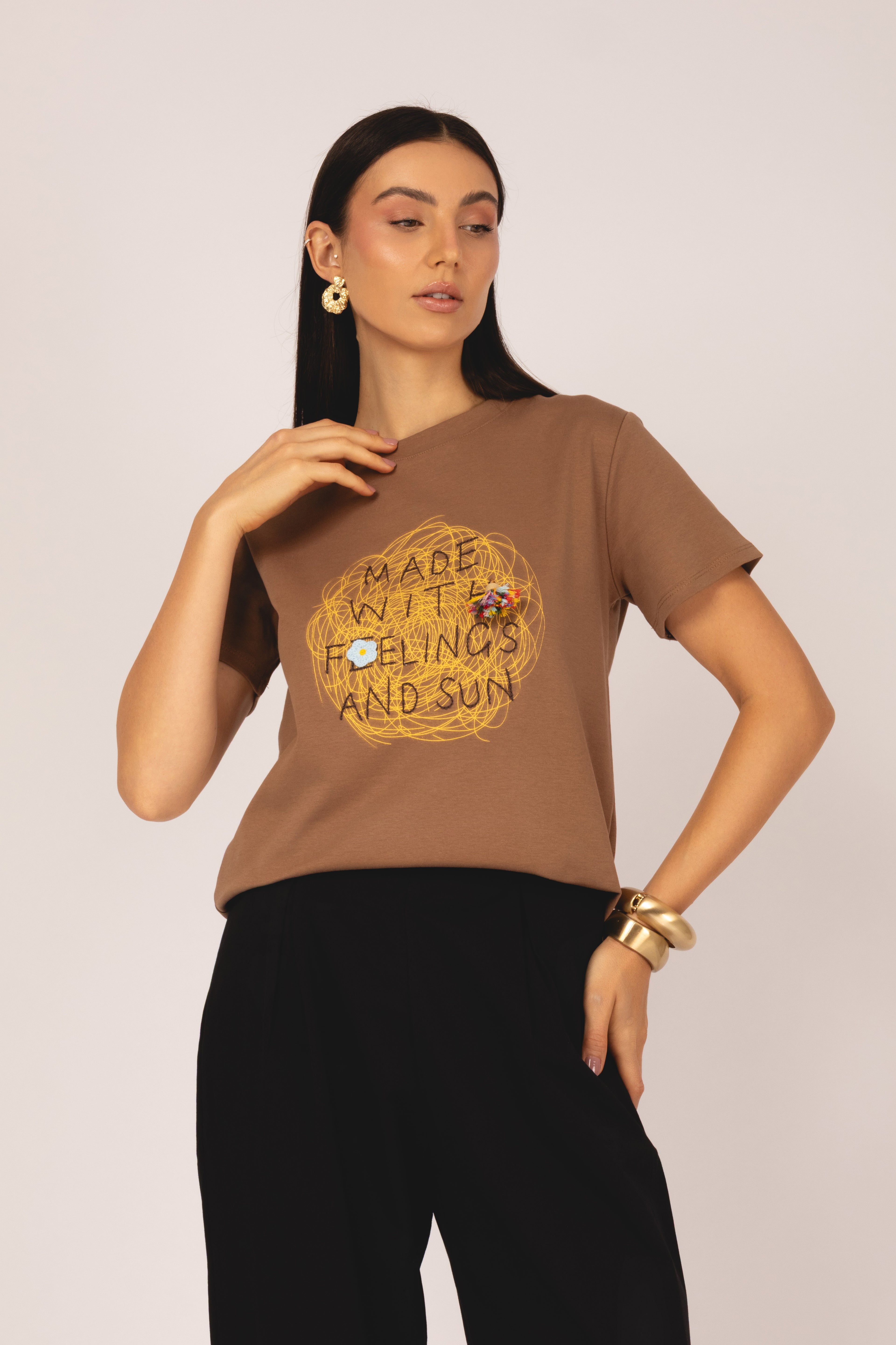 T-shirt Made with Feelings and Sun