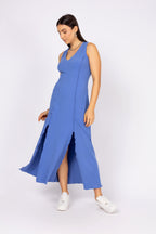 Vestido longo regata com fenda frontal