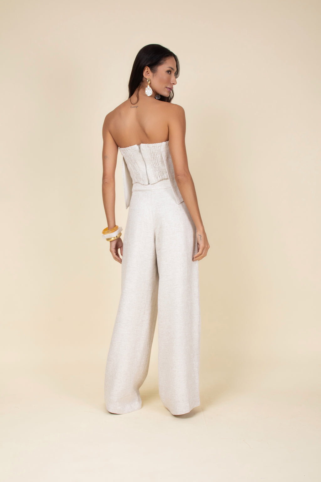 Conjunto pantalona e blusa sem alças