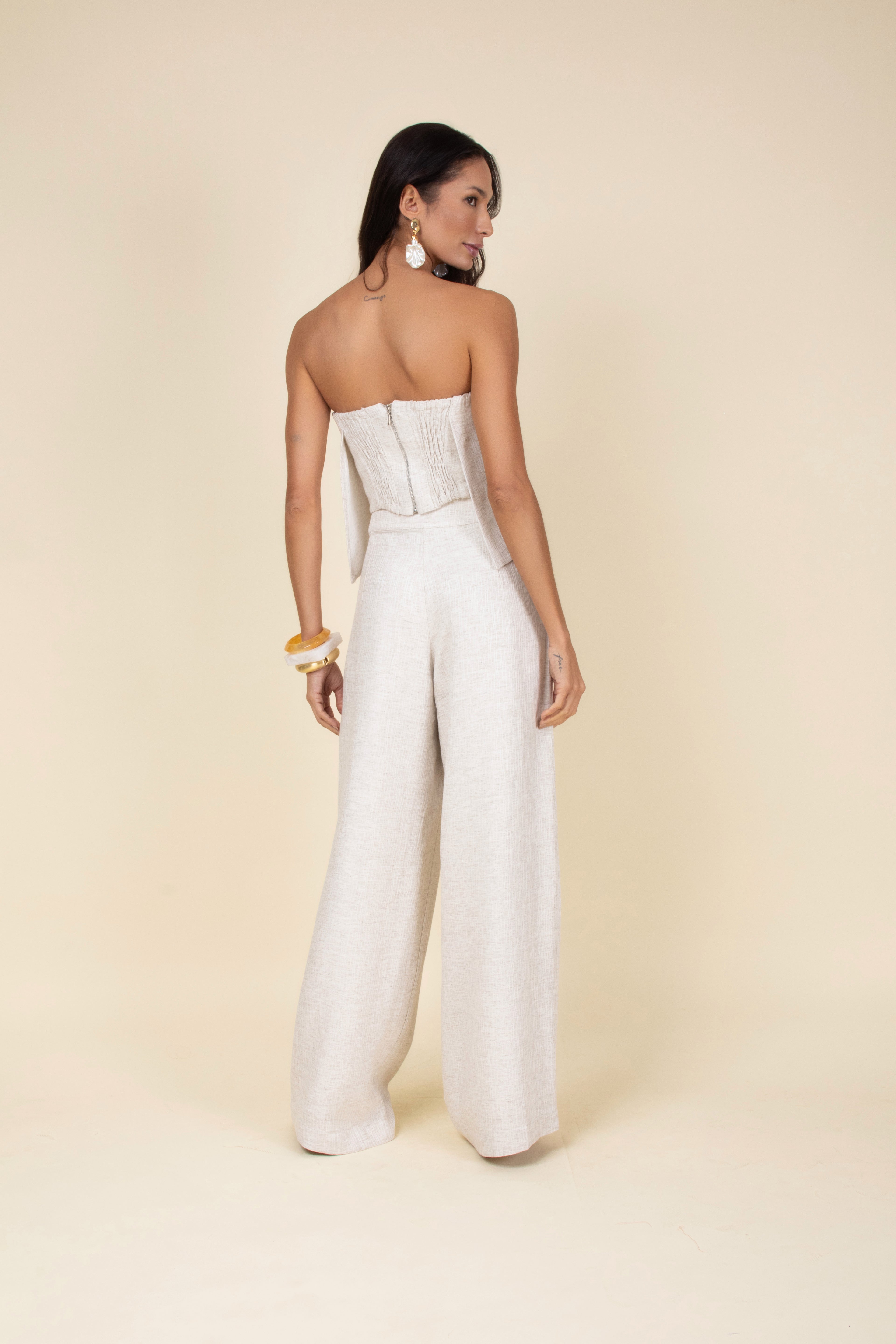 Conjunto pantalona e blusa sem alças