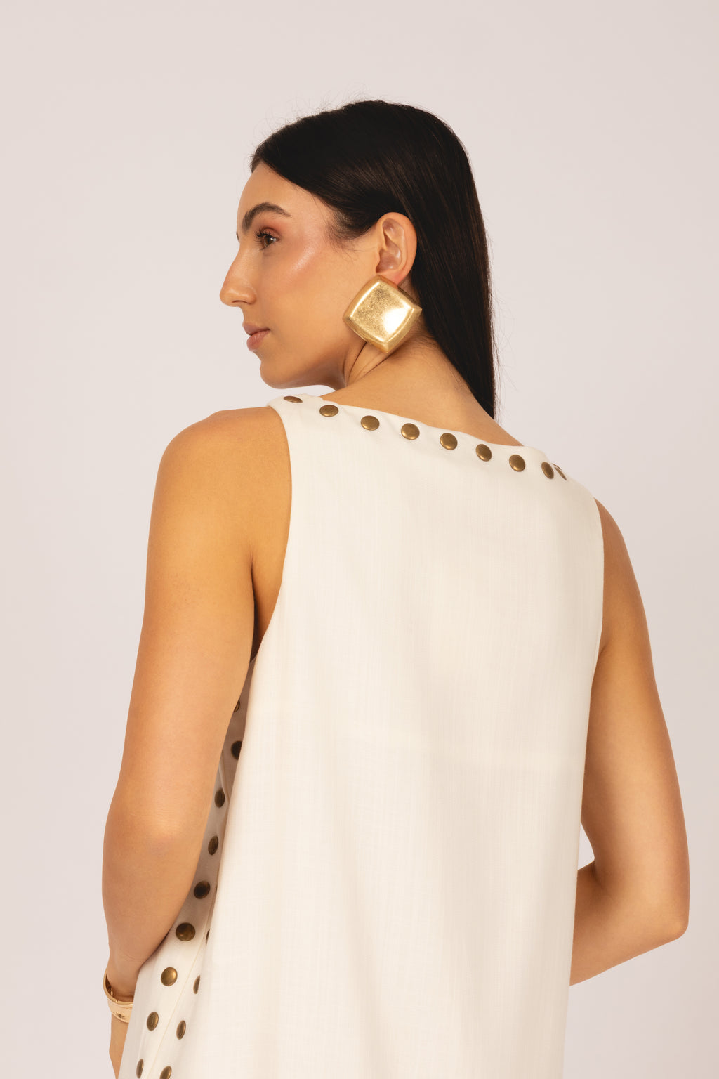 Vestido tachas