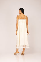 Vestido babado e renda