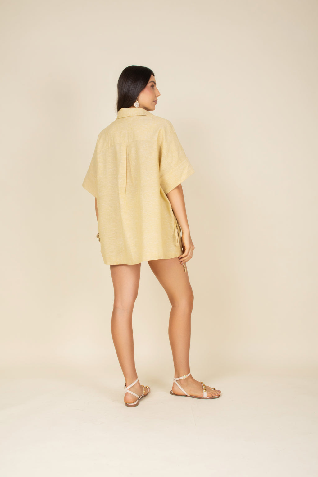 Camisa linho amarração lateral