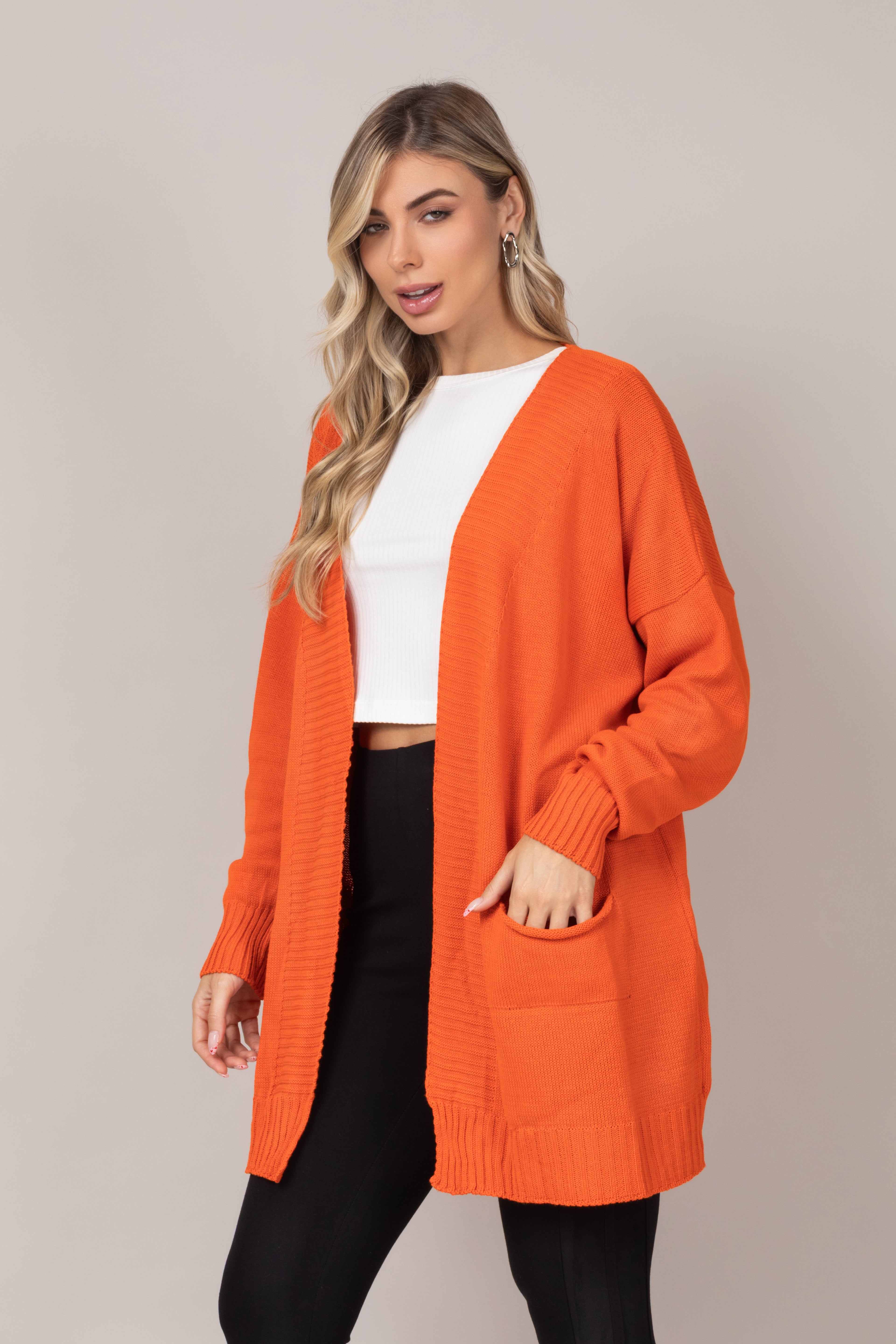 Cardigan em tricot love