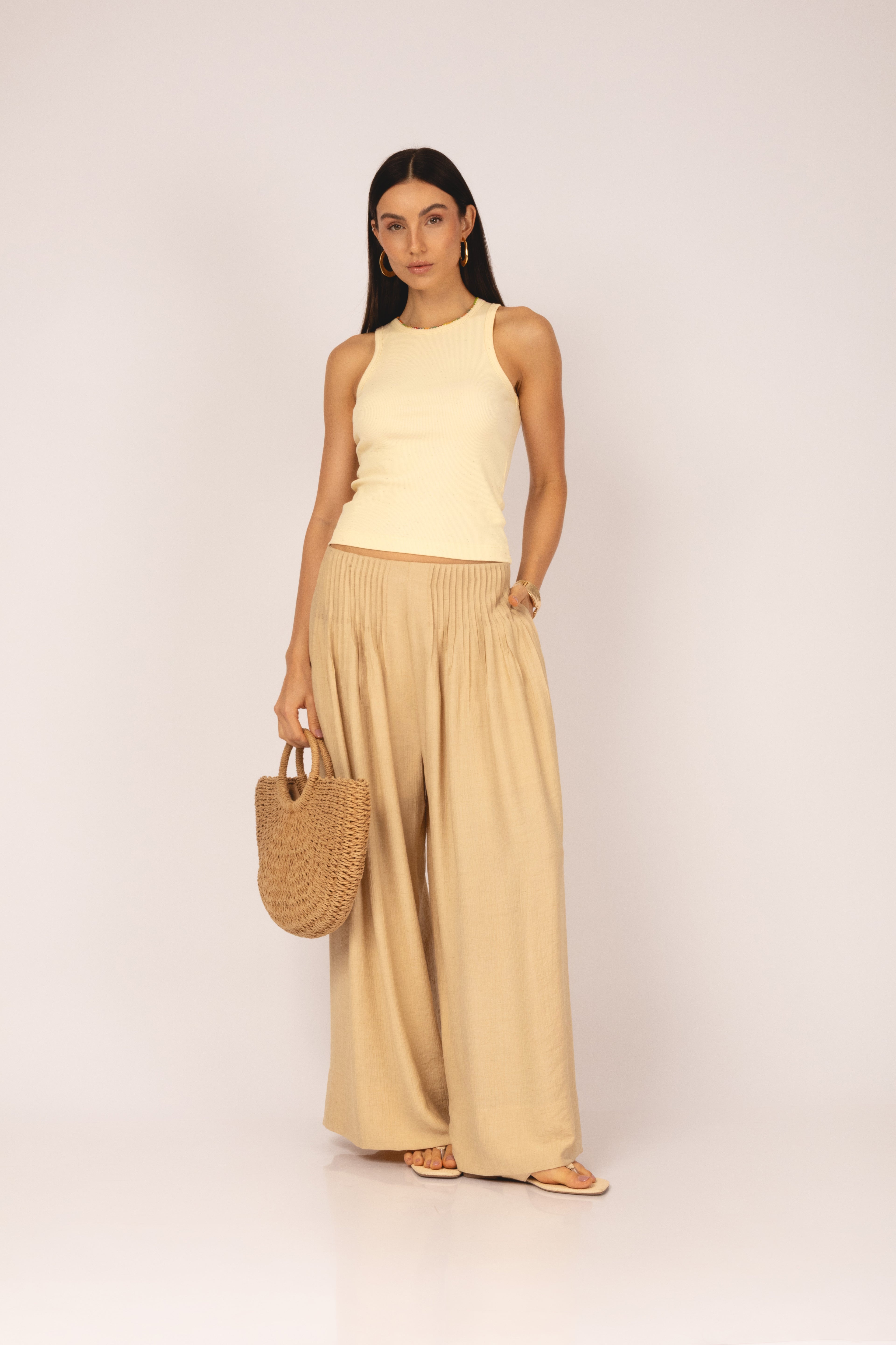 Calça pantalona plissada