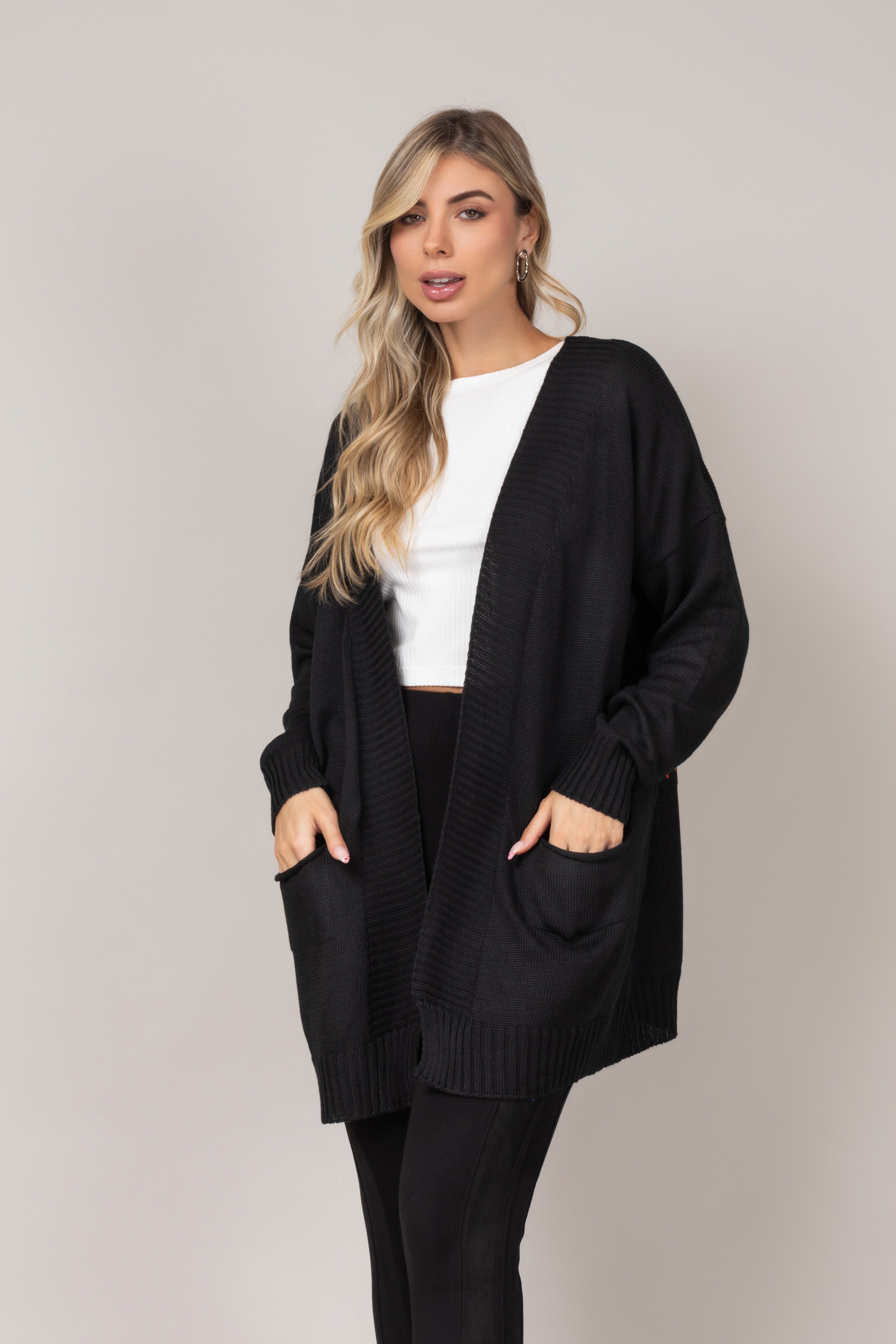 Cardigan em tricot love