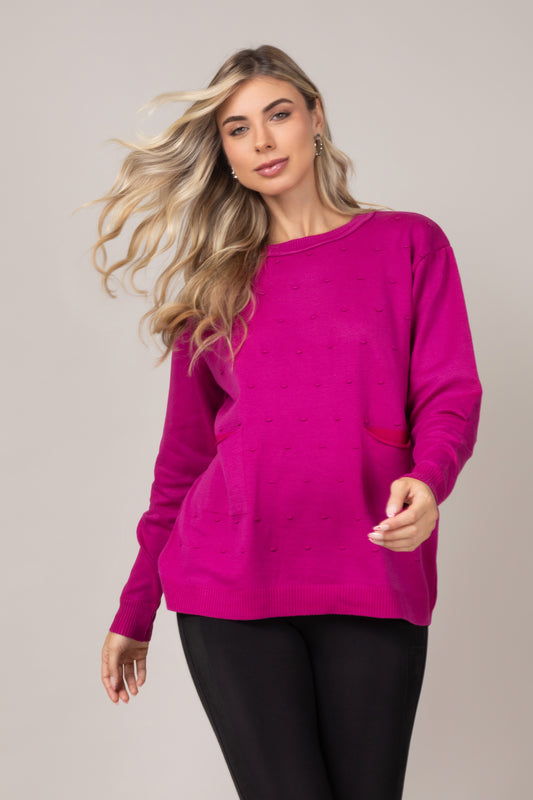 Blusa em tricot com poá em relevo magenta