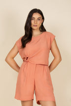 Short alfaiataria com pregas