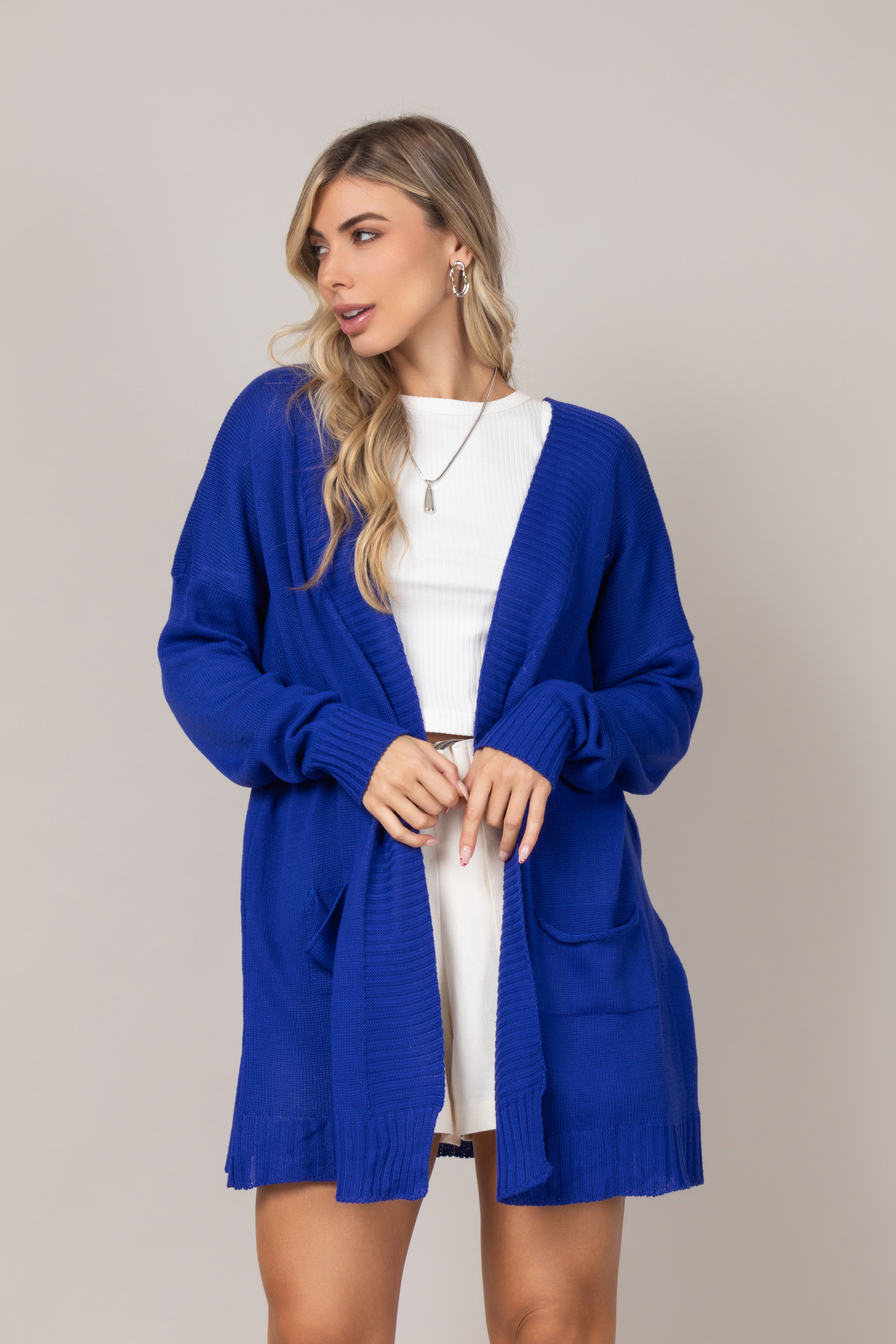 Cardigan em tricot love