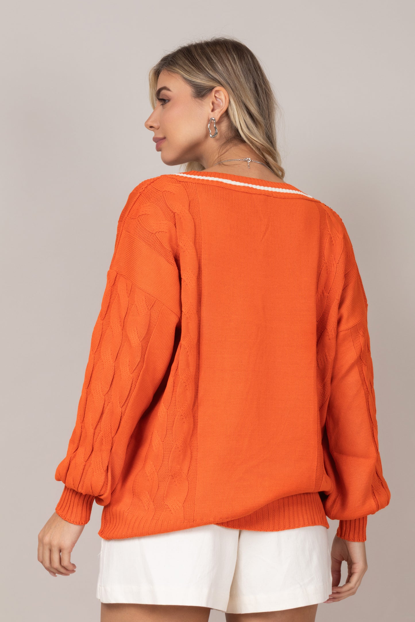 Blusa tricot decote em V
