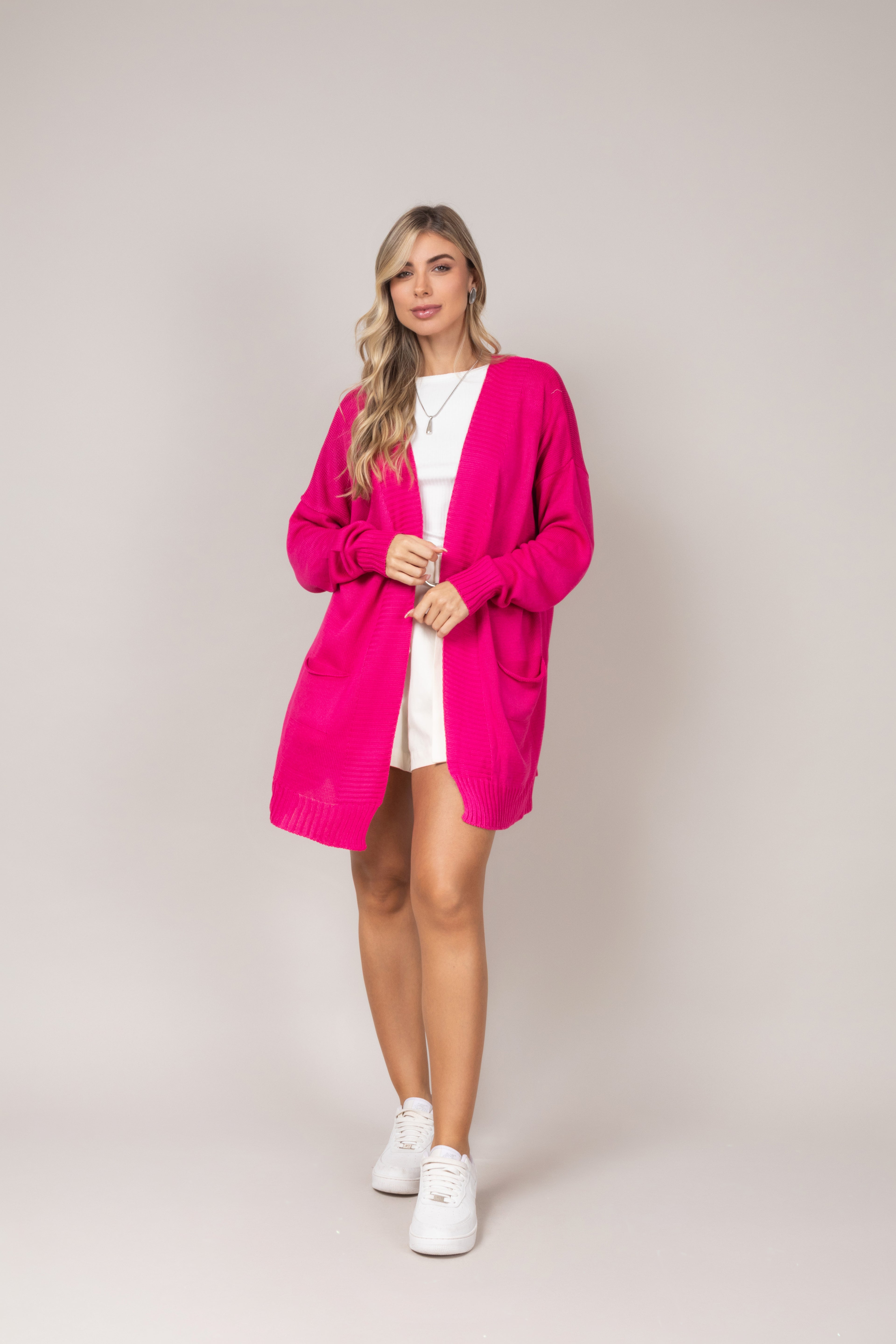 Cardigan em tricot love