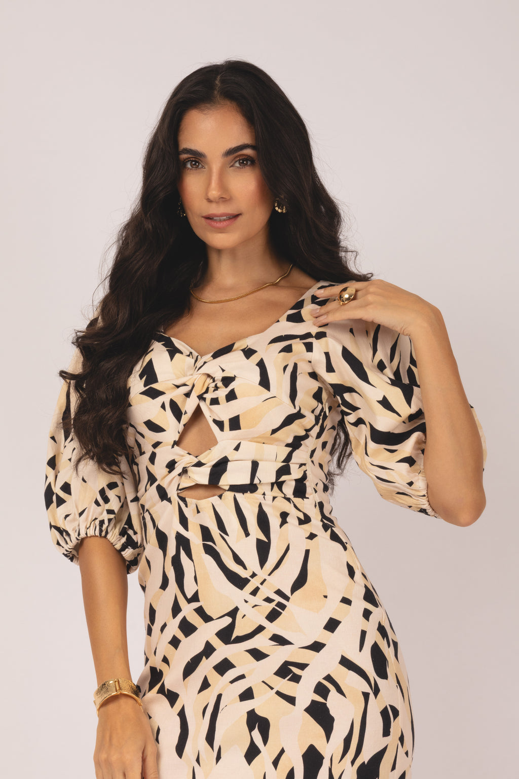 Vestido curto com nós