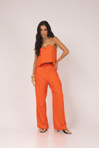 Conjunto top strapless e calça pantalona