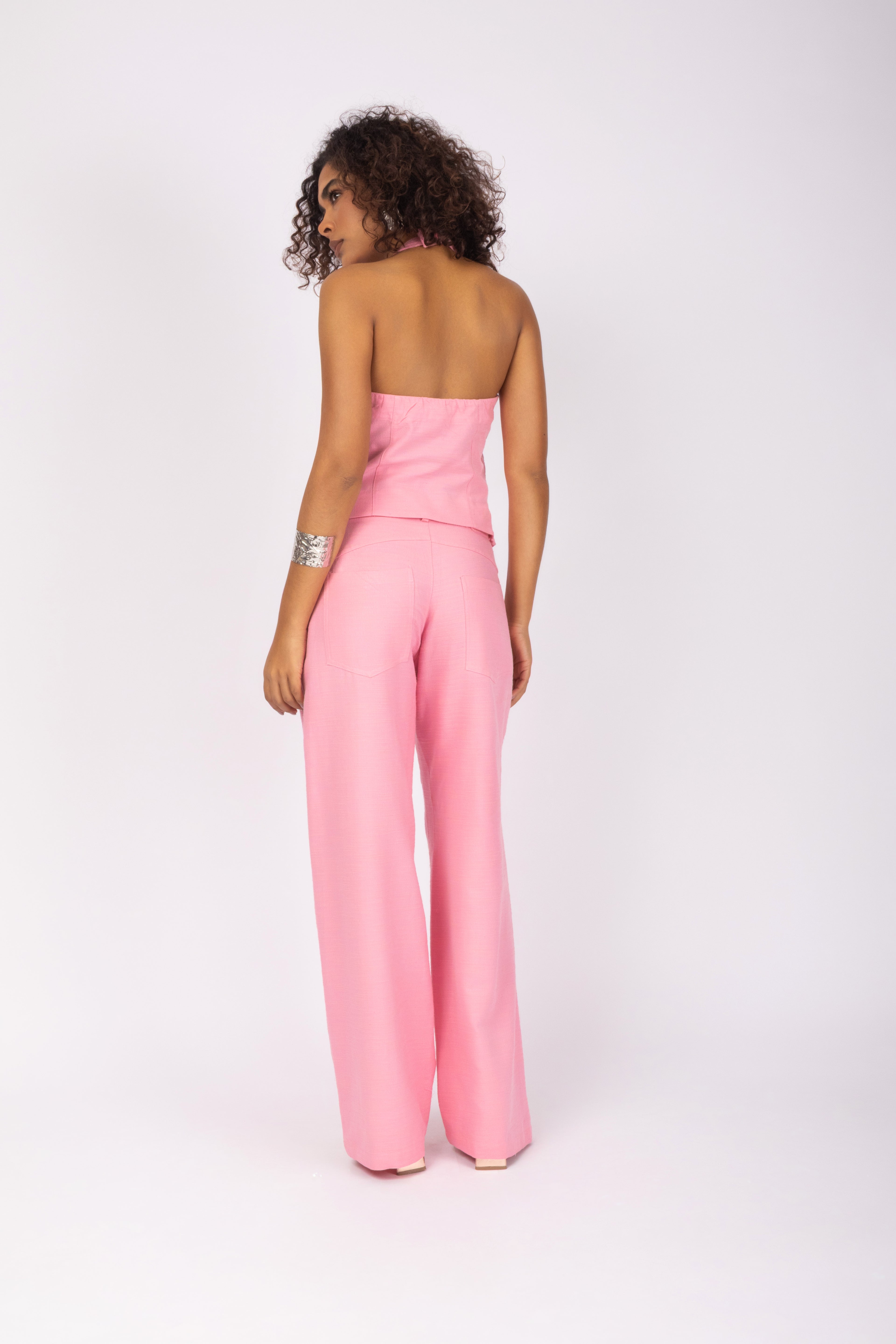 Conjunto em linho de colete e calça pantalona