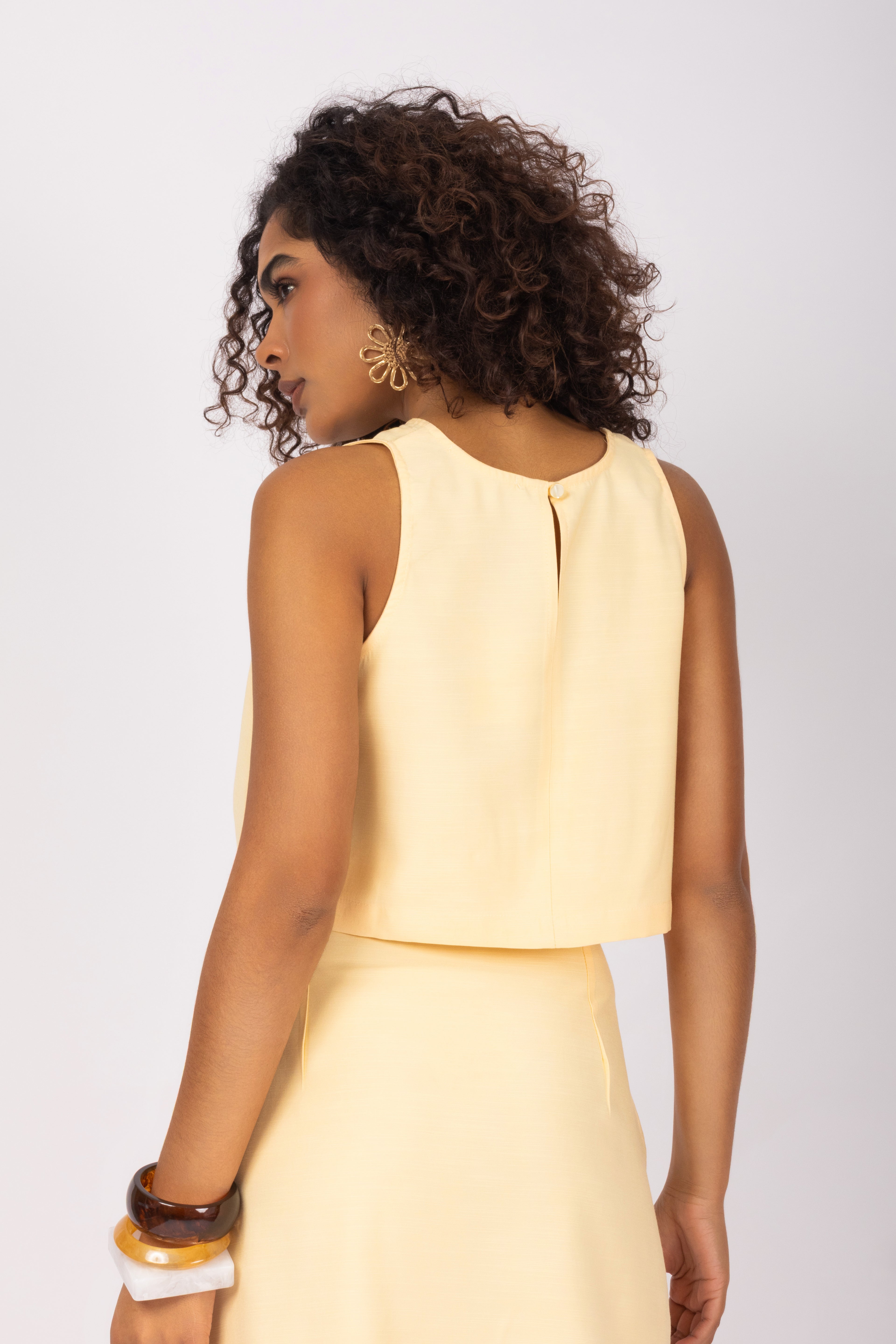 Conjunto de top e saia midi com transpasse