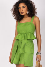 Conjunto cropped peplum e short em linho