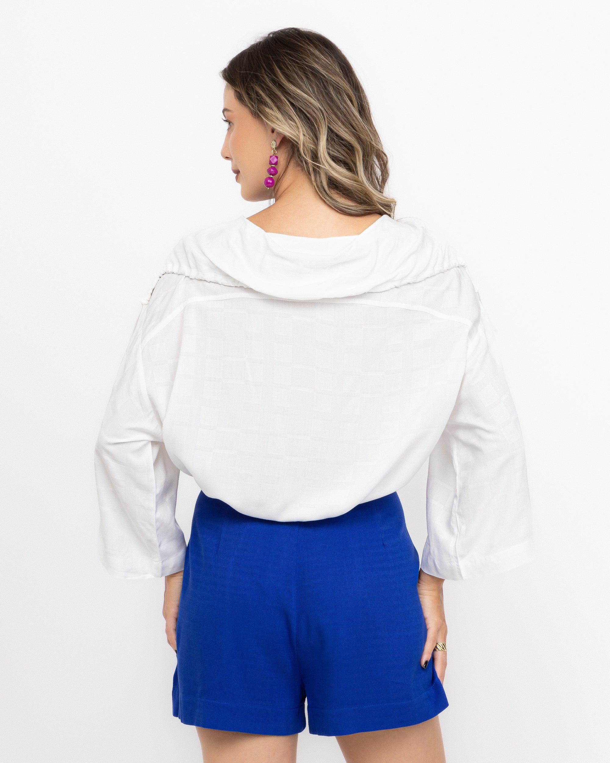 Shorts em viscose com bolso