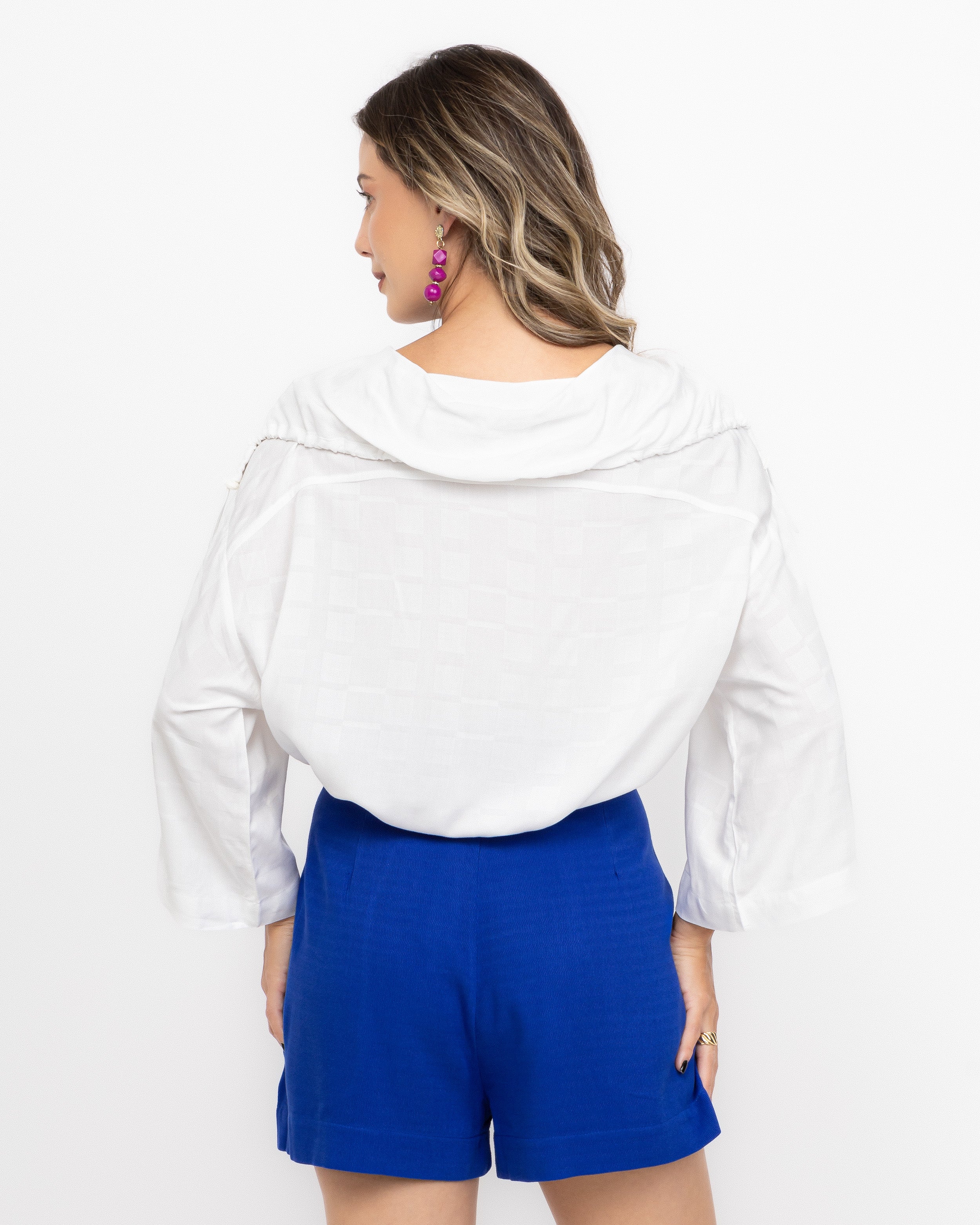 Shorts em viscose com bolso
