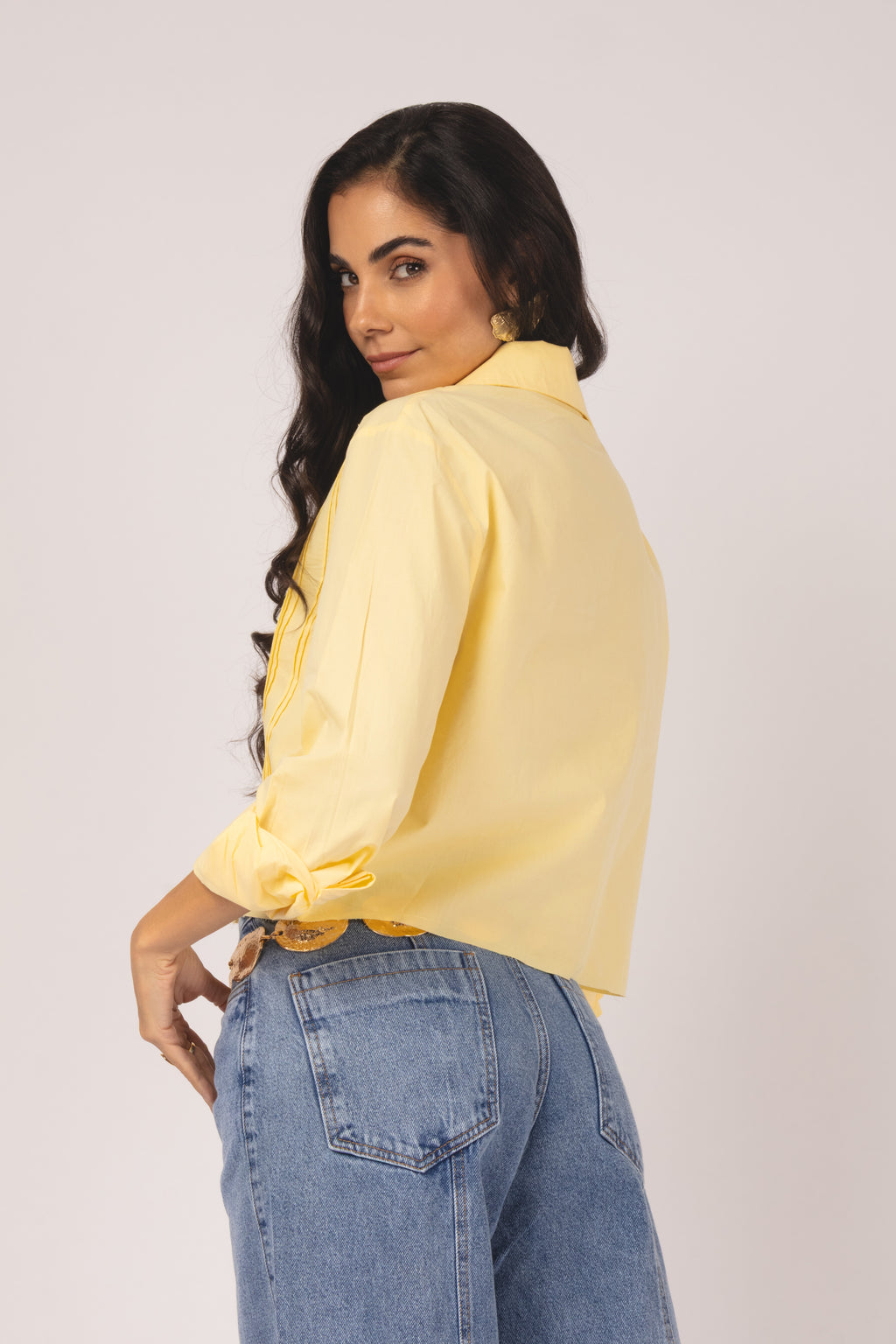 Camisa Cropped com Nervuras Frontais