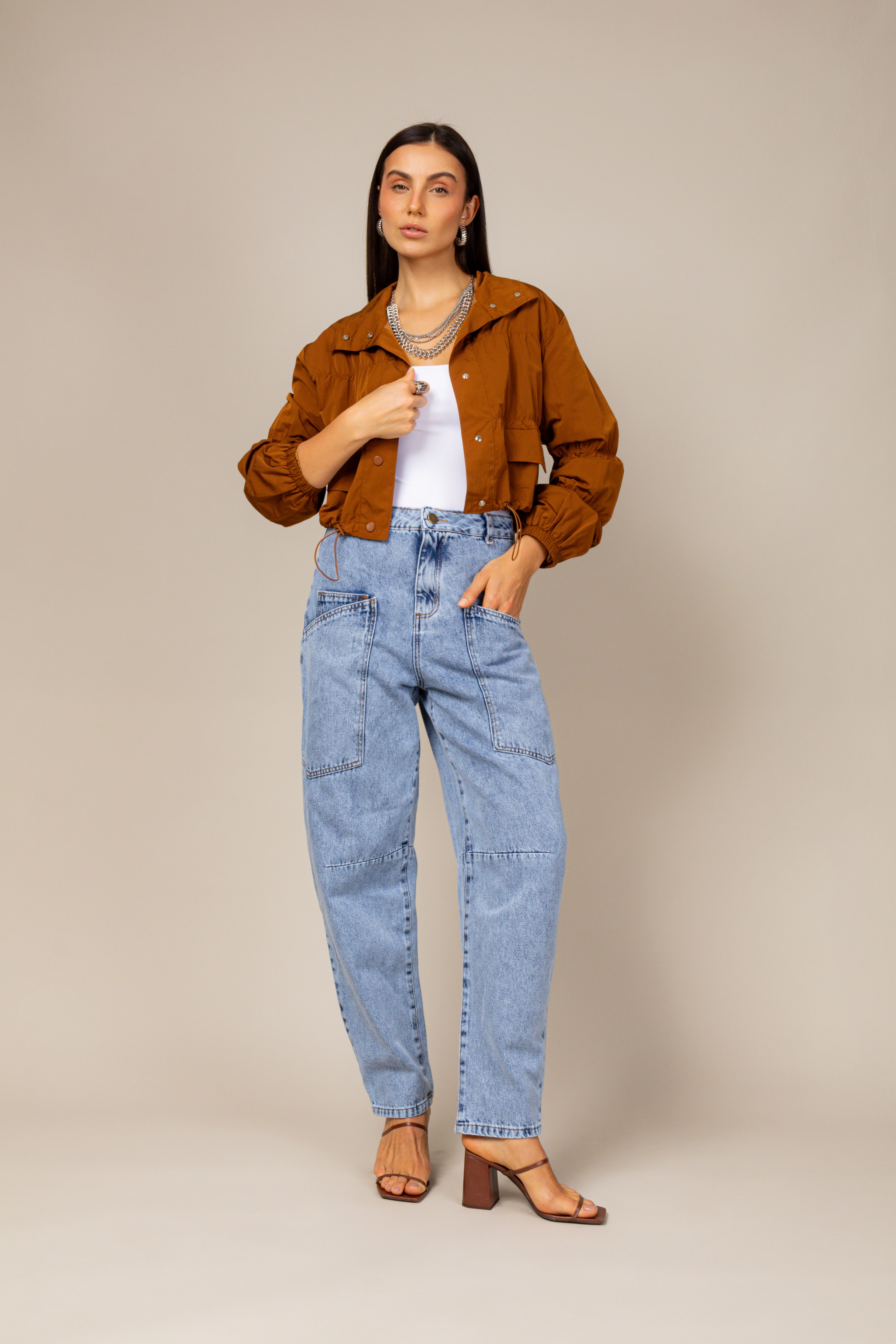 Calça jeans ferradura cintura média