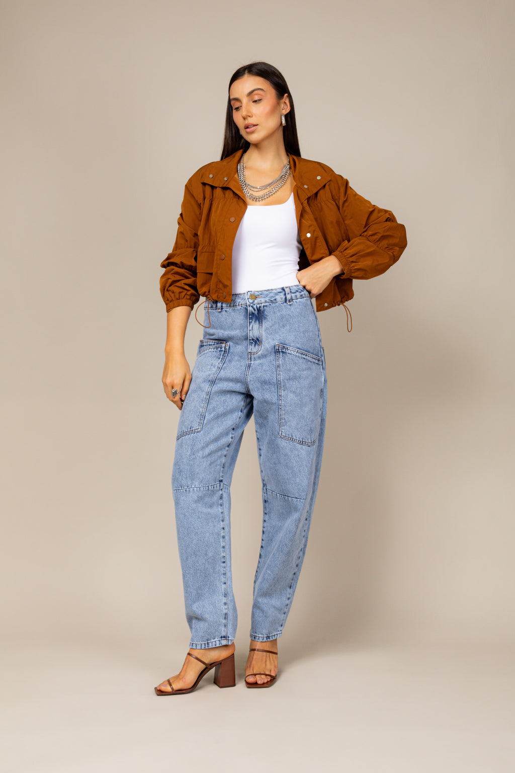 Calça jeans ferradura cintura média
