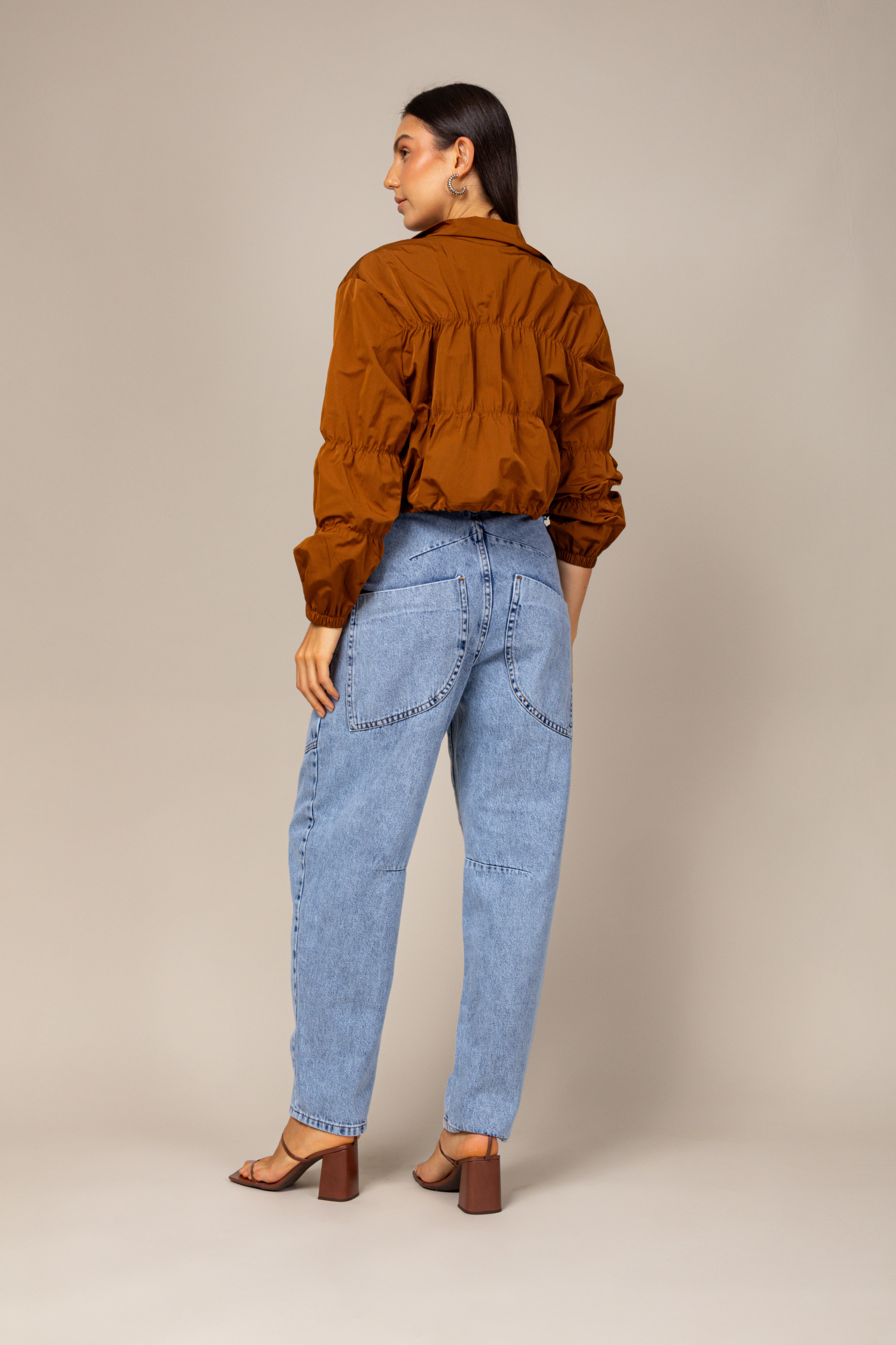 Calça jeans ferradura cintura média
