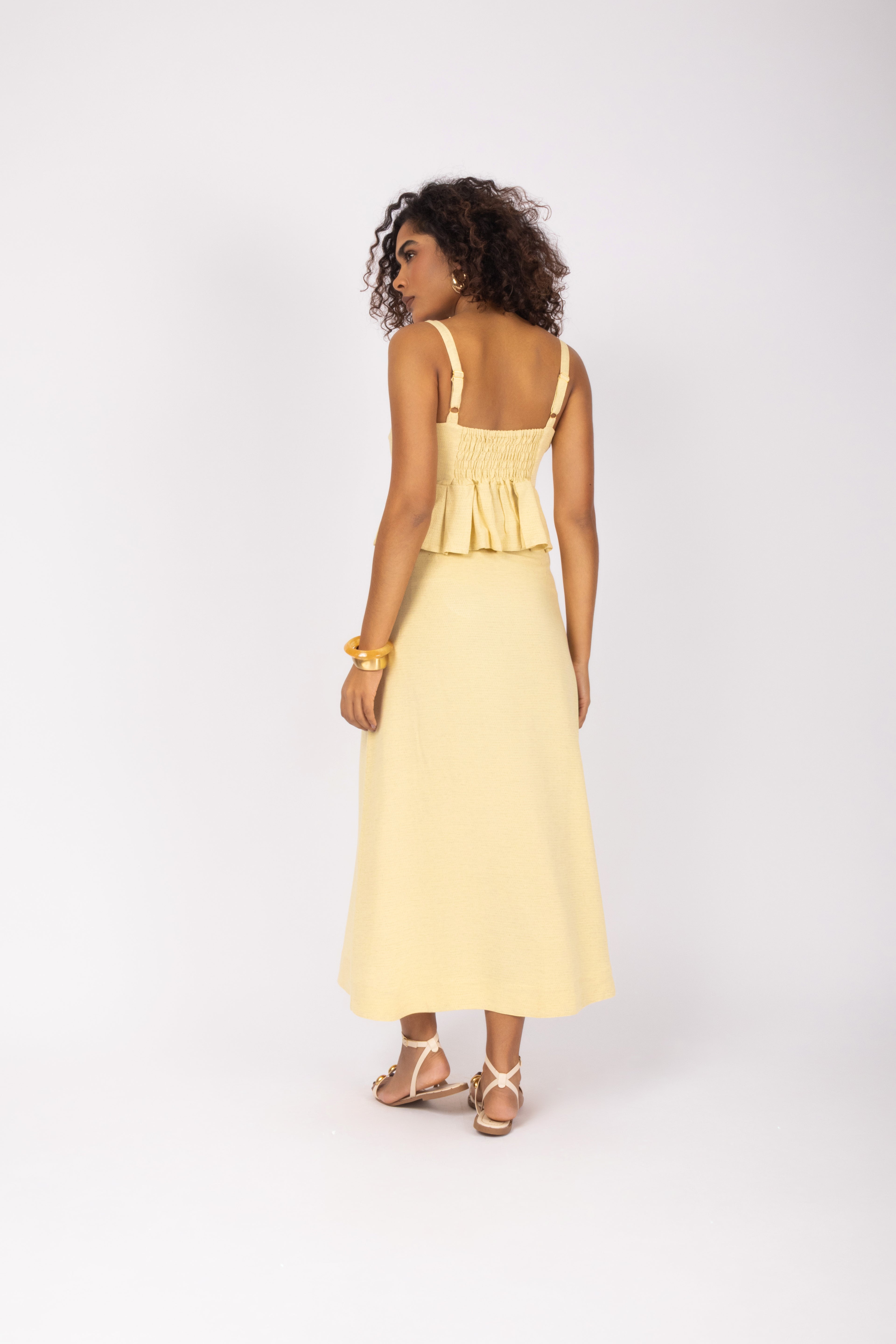 Saia midi com zíper frontal