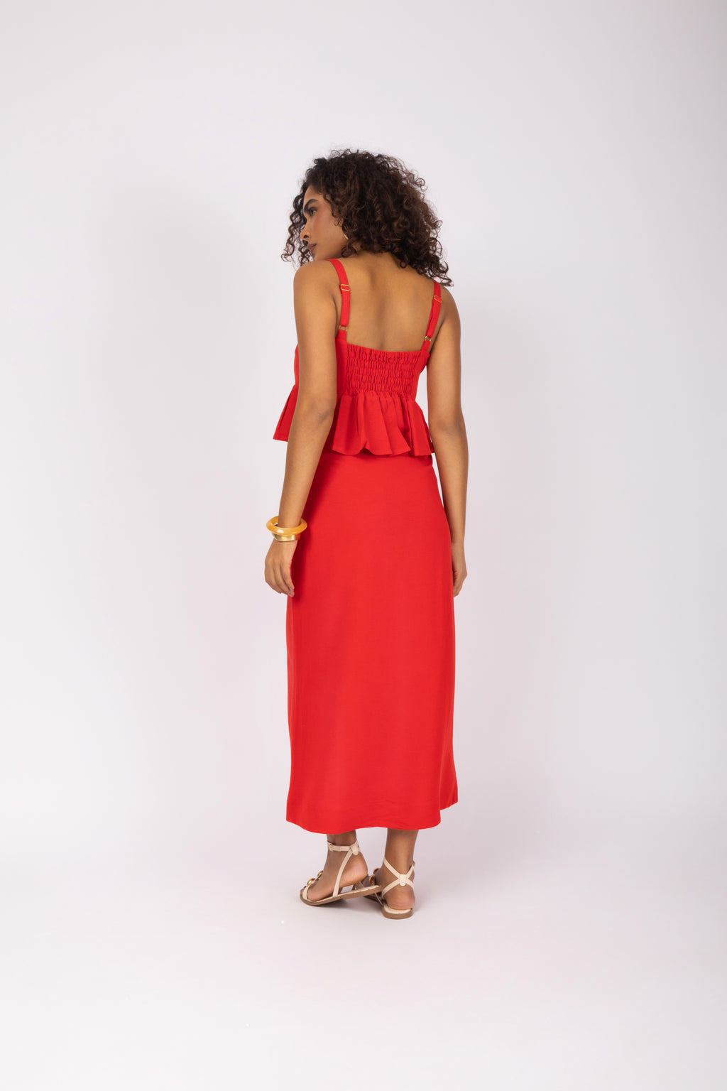 Saia midi com zíper frontal