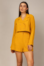 Conjunto mini blazer e shorts texturizado