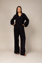 Conjunto com camisa e calça pantalona