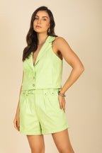 Short de alfaiataria com detalhes