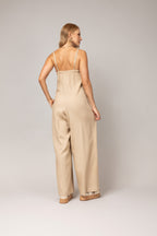 Macacão de alças finas