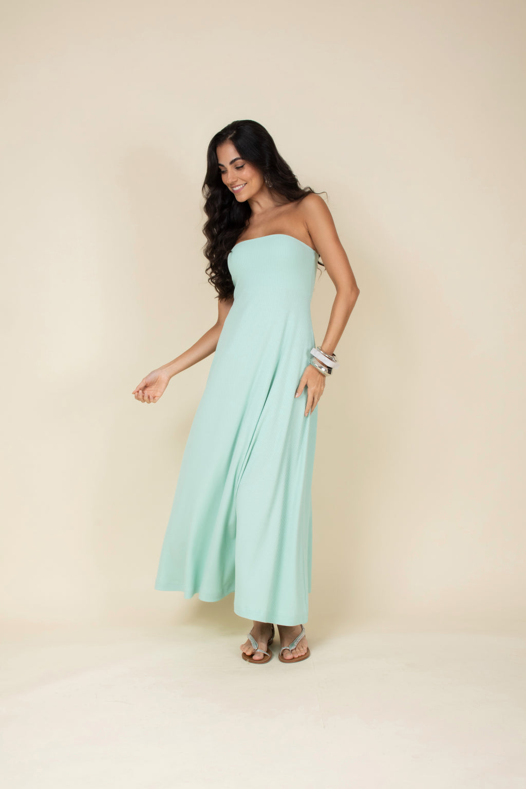 Vestido em malha sem alça