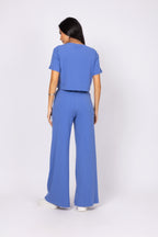Conjunto cropped e calça pantalona canelada