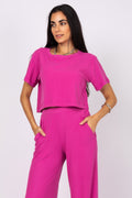 Conjunto cropped e calça pantalona canelada