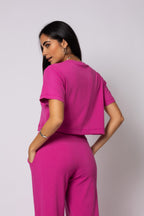 Conjunto cropped e calça pantalona canelada